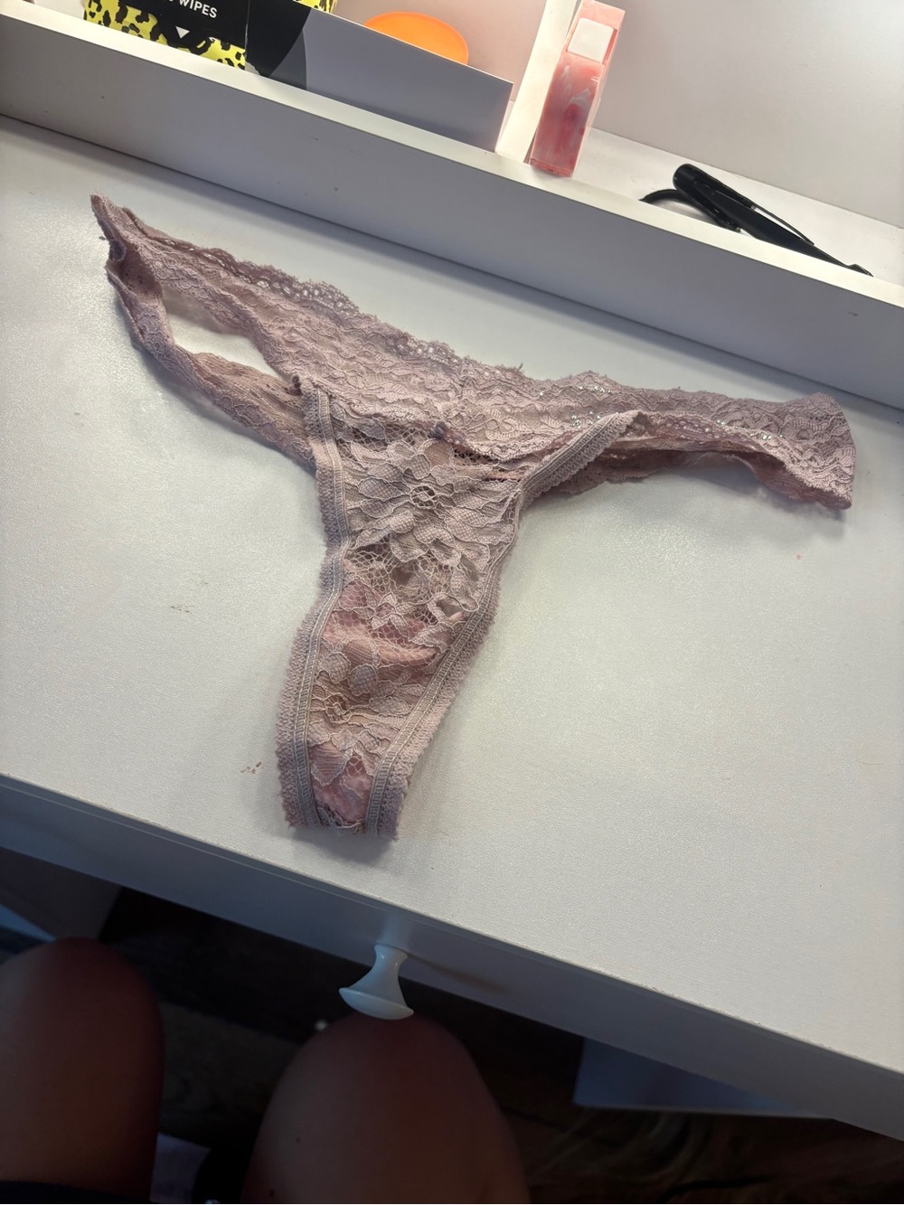 Victoria's Secret Lace Thong Panty - Dusty Pink